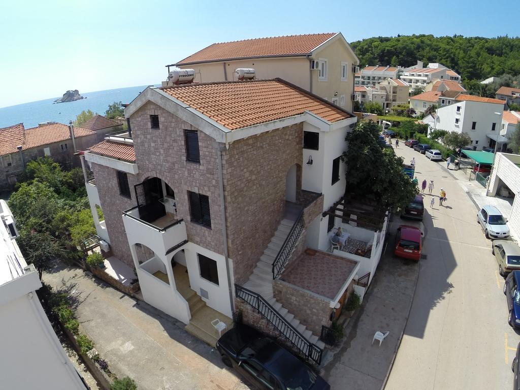 Apartments Vukovic Petrovac na moru Zimmer foto